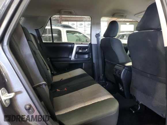 2020 Toyota 4Runner SR5 with VIN JTEBU5JR9L5798203, listed as a Copart auction lot 61198375 with 127,211 mi miles and Clean title. Bid and sale history available at DreamBid. Image 11.