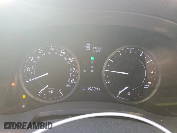 2013 Lexus IS 250 C with VIN JTHFF2C20D2527417, listed as a Copart auction lot 84261014 with 152,041 mi miles and Salvage title. Bid and sale history available at DreamBid. Image 9.