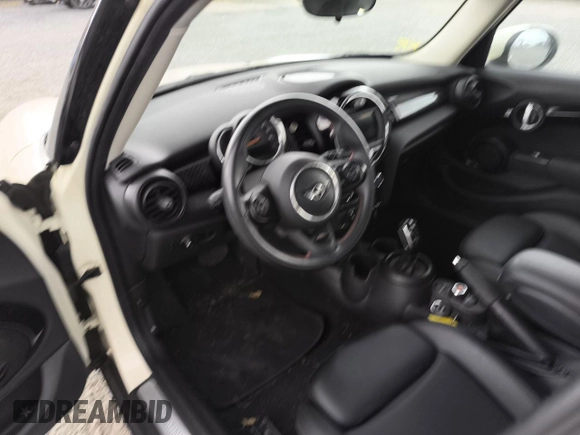 2021 MINI Hardtop 4 Door Cooper S with VIN WMWXU9C09M2P43346, listed as a Copart auction lot 68969854 with 22,394 mi miles and Salvage title. Bid and sale history available at DreamBid. Image 10.