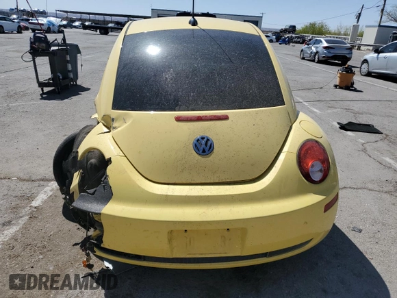 2008 Volkswagen Beetle S with VIN 3VWRW31C68M527286, listed as a Copart auction lot 52229925 with 112,582 mi miles and Clean Title. Bid and sale history available at DreamBid. Image 6.