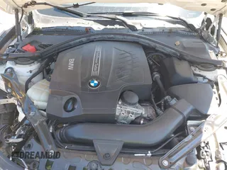 2014 BMW 4 Series 435i z VIN WBA3T3C5XEP737022, wystawiony jako IAAI lot #42135541 z przebiegiem 70 080 mil mil oraz . Historia ofert i sprzedaży dostępna na DreamBid. Obrazek 10.