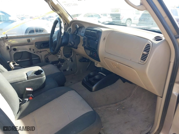 2003 Ford Ranger XL Fleet with VIN 1FTZR45E33PA88529, listed as a IAAI auction lot 40627217 with 96,282 mi miles. Bid and sale history available at carsss.com. Image 5.