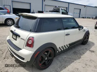 2007 MINI Hardtop S with VIN WMWMF73527TT83851, listed as a Copart auction lot 54740125 with 140,296 mi miles and Clean Title. Bid and sale history available at DreamBid. Image 3.