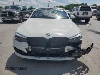 2019 BMW 5 Series 530i z VIN WBAJA5C59KWW41067, wystawiony jako Copart lot #54488765 z przebiegiem 59 578 mil mil oraz Szkoda całkowita • Salvage title. Historia ofert i sprzedaży dostępna na DreamBid. Obrazek 5.