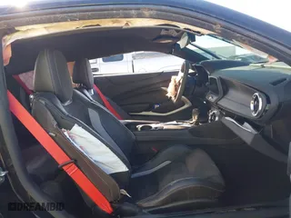 2023 Chevrolet Camaro 1SS with VIN 1G1FE1R72P0110276, listed as a IAAI auction lot 41658920 with 1 mi miles. Bid and sale history available at carsss.com. Image 5.