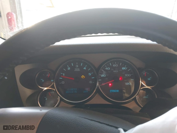 2010 Chevrolet Silverado 1500 LT with VIN 1GCSKSE31AZ155171, listed as a IAAI auction lot 41619404 with 209,422 mi miles. Bid and sale history available at carsss.com. Image 7.