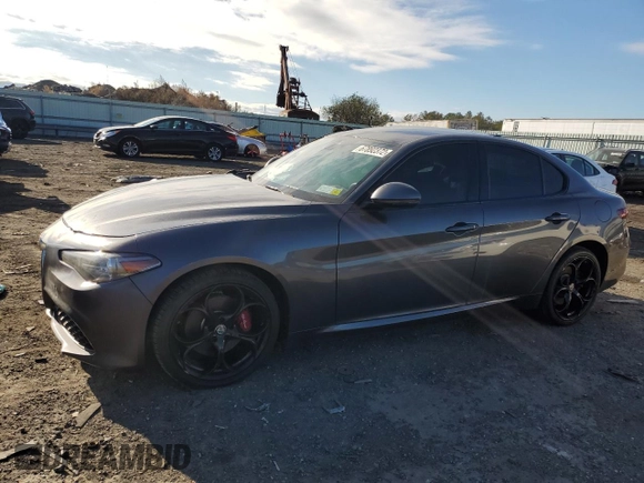 2017 Alfa Romeo Giulia Ti with VIN ZARFAEEN3H7557065, listed as a Copart auction lot 67892372 with 71,661 mi miles. Bid and sale history available at carsss.com. Image 1.