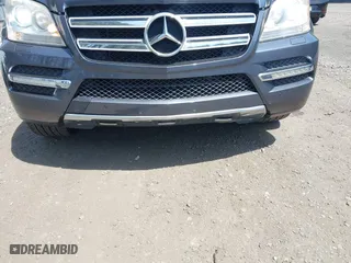 2011 Mercedes-Benz GL-Class GL 450 with VIN 4JGBF7BE9BA662497, listed as a IAAI auction lot 42102696 with 90,924 mi miles. Bid and sale history available at carsss.com. Image 6.