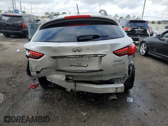 2017 Infiniti QX70 with VIN JN8CS1MU0HM140438, listed as a Copart auction lot 45424975 with 112,925 mi miles and Salvage title. Bid and sale history available at DreamBid. Image 6.