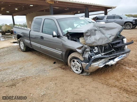 2000 Chevrolet Silverado 1500 LS with VIN 2GCEC19T2Y1352223, listed as a Copart auction lot 51235275 with 176,022 mi miles and Salvage Title. Bid and sale history available at carsss.com. Image 4.