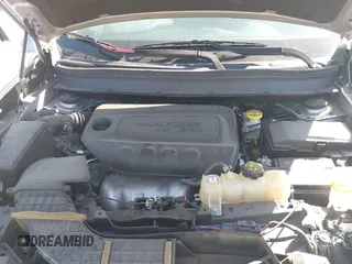 2020 Jeep Cherokee Latitude with VIN 1C4PJLCB7LD542428, listed as a IAAI auction lot 42284729 with 98,111 mi miles and . Bid and sale history available at DreamBid. Image 10.