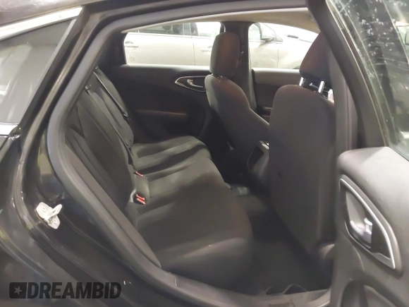 2015 Chrysler 200 Limited with VIN 1C3CCCAB1FN612164, listed as a IAAI auction lot 41641912 with 166,116 mi miles. Bid and sale history available at carsss.com. Image 8.