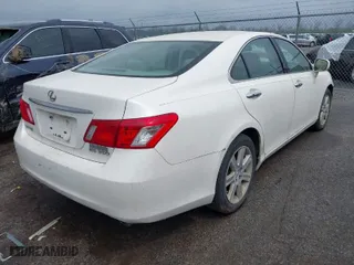 2007 Lexus ES 350 with VIN JTHBJ46G272006445, listed as a IAAI auction lot 38985808 with 210,367 mi miles. Bid and sale history available at carsss.com. Image 4.