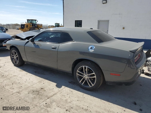 2019 Dodge Challenger SXT with VIN 2C3CDZGG9KH680587, listed as a Copart auction lot 48591815 with 68,732 mi miles and Salvage Title. Bid and sale history available at carsss.com. Image 2.