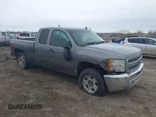 2013 Chevrolet Silverado 1500 LT with VIN 1GCRKSE73DZ268481, listed as a IAAI auction lot 41461642 with 280,718 mi miles and . Bid and sale history available at DreamBid. Image 1.