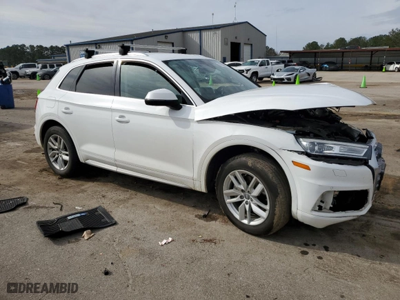 2020 Audi Q5 Premium with VIN WA1ANAFY4L2054851, listed as a Copart auction lot 45756995 with 114,212 mi miles and Salvage Title. Bid and sale history available at carsss.com. Image 4.