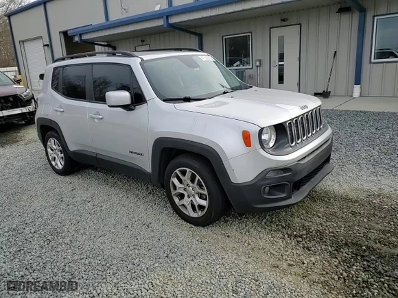 2016 Jeep Renegade Latitude with VIN ZACCJABT4GPE29783, listed as a Copart auction lot 47658635 with 57,703 mi miles and Salvage Title. Bid and sale history available at carsss.com. Image 11.