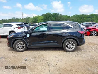 2022 Ford Escape SE с VIN 1FMCU0G65NUA54496, выставлен на аукционе IAAI как лот 42325251 с пробегом 29 268 миль миль и . История ставок и продаж доступна на DreamBid. Изображение 14.