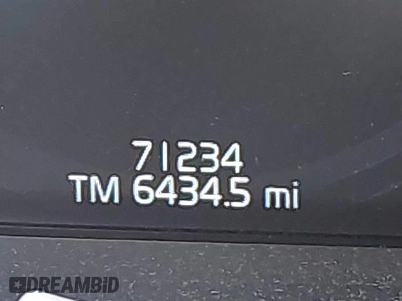 2019 Volvo XC60 Momentum with VIN LYV102DKXKB224961, listed as a IAAI auction lot 42377394 with 71,234 mi miles and . Bid and sale history available at DreamBid. Image 15.