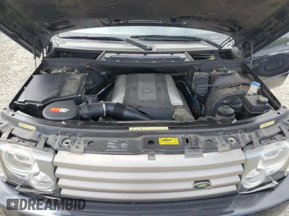2005 Land Rover Range Rover HSE with VIN SALME11435A188453, listed as a Copart auction lot 59222005 with 198,400 mi miles and Salvage title. Bid and sale history available at DreamBid. Image 12.