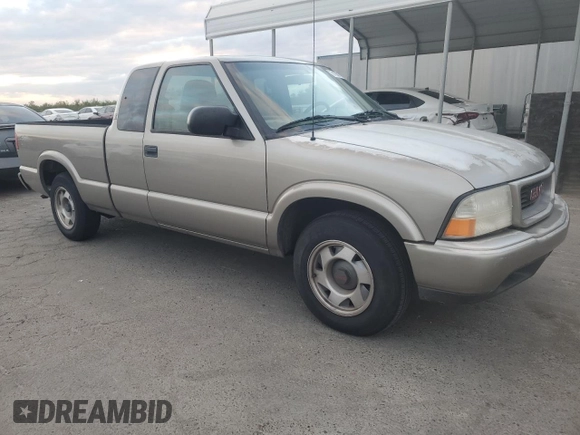 2000 GMC Sonoma SLS z VIN 1GTCS19W9Y8163781, wystawiony jako Copart lot #81001704 z przebiegiem 132 301 mil mil oraz Szkody całkowita. Historia ofert i sprzedaży dostępna na DreamBid. Obrazek 4.