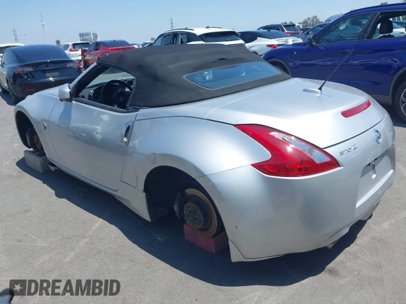 2010 Nissan 370Z Touring с VIN JN1AZ4FH3AM303737, выставлен на аукционе IAAI как лот 42416041 с пробегом 102 381 миль миль и . История ставок и продаж доступна на DreamBid. Изображение 3.