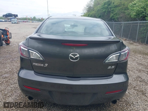 2011 Mazda 3 S Sport with VIN JM1BL1U53B1389211, listed as a IAAI auction lot 42213009 with 117,980 mi miles and . Bid and sale history available at DreamBid. Image 16.