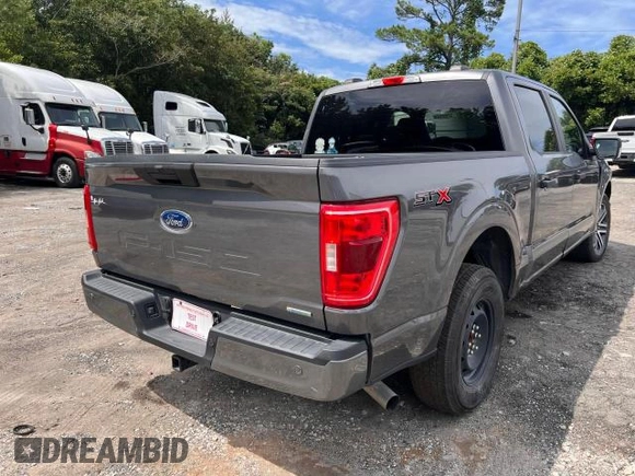 2023 Ford F-150 XL z VIN 1FTEW1CP3PKE71240, wystawiony jako Copart lot #62173635 z przebiegiem 22 368 mil mil oraz Czysty tytuł • Clean title. Historia ofert i sprzedaży dostępna na DreamBid. Obrazek 3.