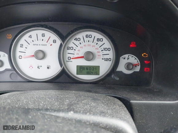 2006 Ford Escape XLT with VIN 1FMYU03146KB87070, listed as a IAAI auction lot 41451676 with 180,415 mi miles. Bid and sale history available at carsss.com. Image 7.
