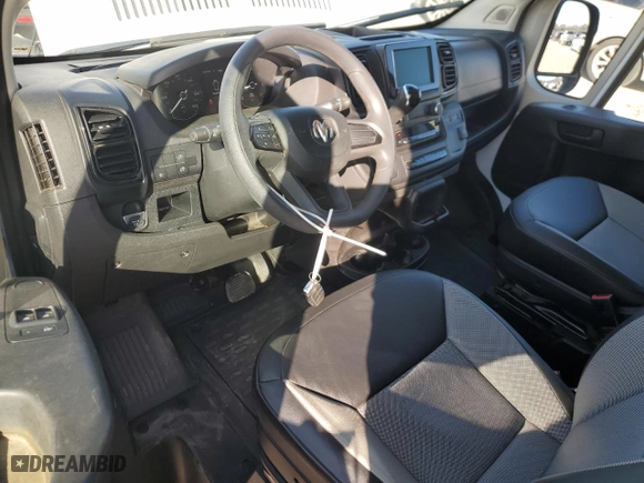 2022 Ram ProMaster Cargo Van with VIN 3C6LRVDG8NE130993, listed as a Copart auction lot 84215534 with 35,597 mi miles and Salvage Title. Bid and sale history available at carsss.com. Image 8.