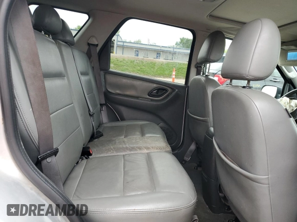 2006 Ford Escape XLT with VIN 1FMCU93156KA73772, listed as a Copart auction lot 55658445 with 217,335 mi miles and Salvage title. Bid and sale history available at DreamBid. Image 11.