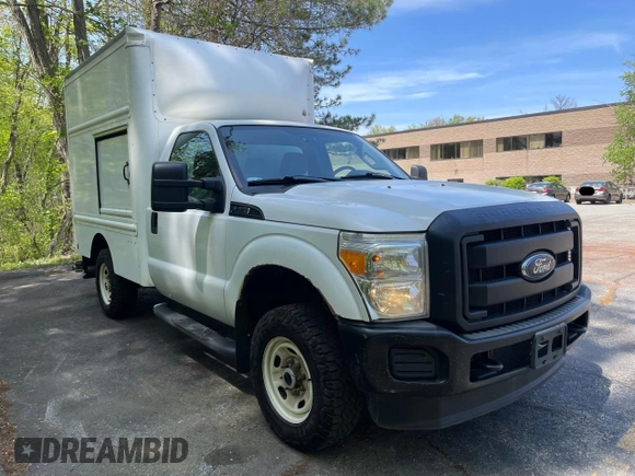 2015 Ford F-250 XL with VIN 1FDBF2B68FEA47594, listed as a Copart auction lot 64337445 with 451,093 mi miles and Clean title. Bid and sale history available at DreamBid. Image 1.