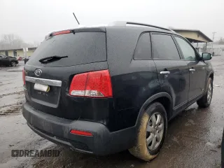 2013 Kia Sorento LX with VIN 5XYKTDA20DG368086, listed as a Copart auction lot 36866124 with 182,583 mi miles and Salvage Title. Bid and sale history available at carsss.com. Image 3.