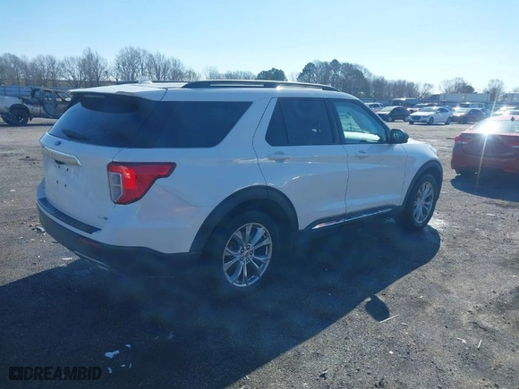 2020 Ford Explorer XLT with VIN 1FMSK8DH7LGA36762, listed as a IAAI auction lot 41606748 with 74,599 mi miles. Bid and sale history available at carsss.com. Image 4.