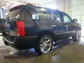 2013 Cadillac Escalade Platinum Edition with VIN 1GYS4DEF0DR171845, listed as a Copart auction lot 48296785 with 215,079 mi miles and Clean Title. Bid and sale history available at carsss.com. Image 3.