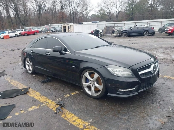 2012 Mercedes-Benz CLS-Class CLS 550 with VIN WDDLJ7DB8CA012657, listed as a IAAI auction lot 41235586 with 157,760 mi miles. Bid and sale history available at carsss.com. Image 1.