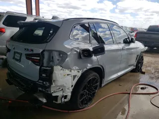 2022 BMW X3 M z VIN 5YM13EC0XN9M66145, wystawiony jako Copart lot #39769893 z przebiegiem 1682 mil mil oraz . Historia ofert i sprzedaży dostępna na DreamBid. Obrazek 3.