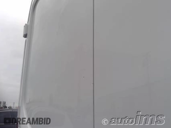 2021 Ford Transit Cargo z VIN 1FTYE1C84MKA94597, wystawiony jako IAAI lot #42704426 z przebiegiem 74 850 mil mil oraz . Historia ofert i sprzedaży dostępna na DreamBid. Obrazek 10.