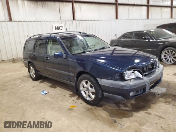 1998 Volvo V70 XC with VIN YV1LZ5643W2526768, listed as a Copart auction lot 51146585 with 150,121 mi miles and Salvage Title. Bid and sale history available at carsss.com. Image 4.
