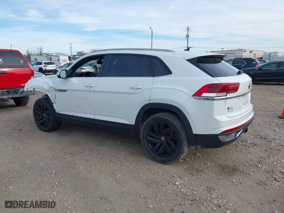 2022 Volkswagen Atlas Cross Sport 3.6L V6 SE w/Technology with VIN 1V2JE2CA5NC220468, listed as a IAAI auction lot 40873030 with 78,867 mi miles. Bid and sale history available at carsss.com. Image 3.