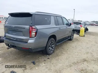 2021 Chevrolet Suburban Z71 с VIN 1GNSKDKD3MR447022, выставлен на аукционе IAAI как лот 41186982 с пробегом 82 677 миль миль и . История ставок и продаж доступна на DreamBid. Изображение 4.