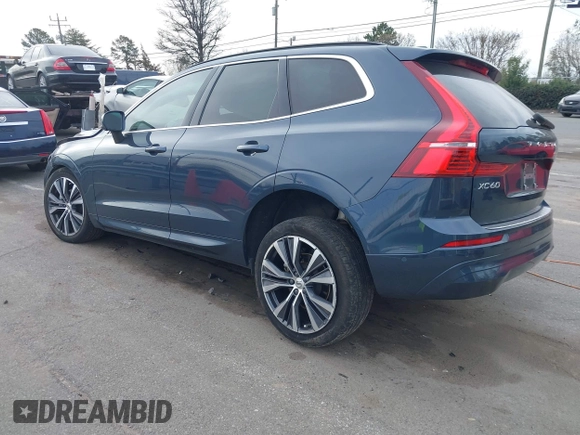 2022 Volvo XC60 Momentum z VIN YV4L12RK0N1059848, wystawiony jako IAAI lot #41714245 z przebiegiem 31 404 mil mil oraz . Historia ofert i sprzedaży dostępna na DreamBid. Obrazek 3.