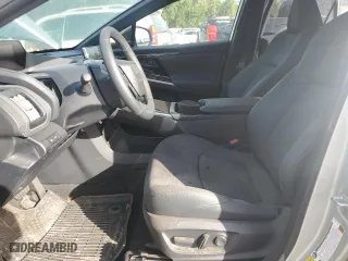 2024 Toyota bZ4X XLE with VIN JTMAAAAA8RA042907, listed as a Copart auction lot 76279744 with 3,778 mi miles and Salvage Title. Bid and sale history available at carsss.com. Image 7.