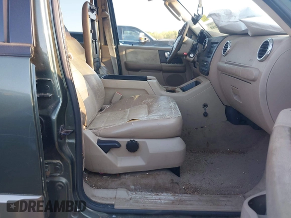 2004 Ford Expedition Eddie Bauer with VIN 1FMPU17L24LA97680, listed as a IAAI auction lot 41867080 with 296,279 mi miles. Bid and sale history available at carsss.com. Image 5.