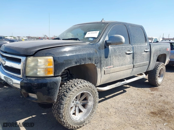 2007 Chevrolet Silverado 1500 LTZ with VIN 3GCEK13Y27G512274, listed as a IAAI auction lot 41793222 with 165,163 mi miles. Bid and sale history available at carsss.com. Image 2.
