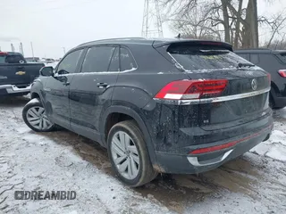 2022 Volkswagen Atlas SE with VIN 1V2LC2CA6NC211244, listed as a IAAI auction lot 41610487 with 49,494 mi miles and . Bid and sale history available at DreamBid. Image 3.