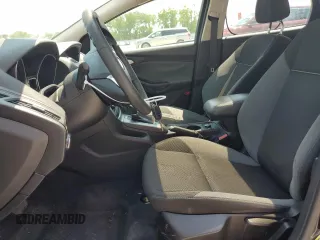2012 Ford Focus SE z VIN 1FAHP3K22CL161005, wystawiony jako Copart lot #60203865 z przebiegiem 154 396 mil mil oraz Szkoda całkowita • Salvage title. Historia ofert i sprzedaży dostępna na DreamBid. Obrazek 7.