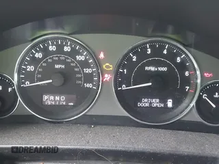 2008 Jeep Commander Limited with VIN 1J8HG58N08C190641, listed as a IAAI auction lot 42442380 with 194,114 mi miles and . Bid and sale history available at DreamBid. Image 7.
