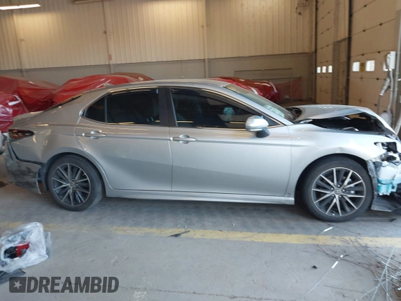 2023 Toyota Camry SE z VIN 4T1G11BK4PU093457, wystawiony jako IAAI lot #42061933 z przebiegiem 21 275 mil mil oraz . Historia ofert i sprzedaży dostępna na DreamBid. Obrazek 14.