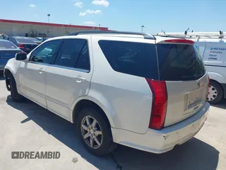 2007 Cadillac SRX with VIN 1GYEE637270127372, listed as a IAAI auction lot 42097903 with 189,893 mi miles. Bid and sale history available at carsss.com. Image 3.